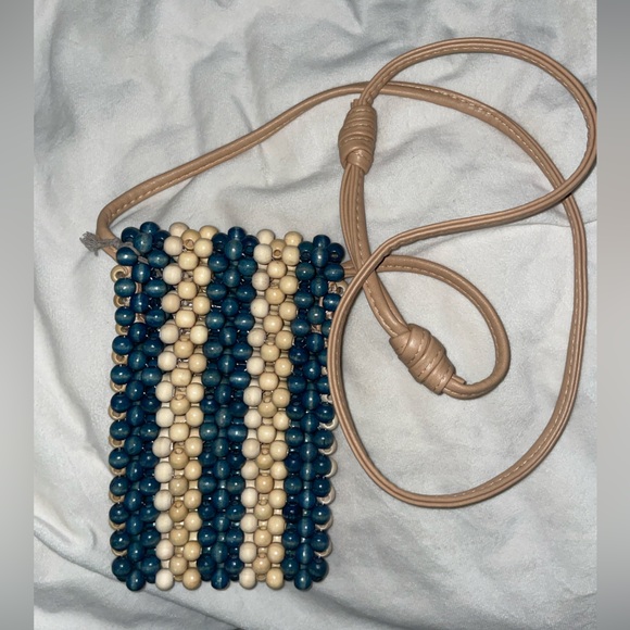 Beaded Crossbody Bag - Picture 3 of 3